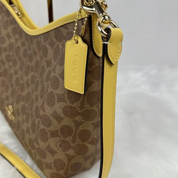 Coach Laurel Shoulder/Crossbody Bag In Signature Canvas CV975 Tan /Yellow NWT - Picture 3 of 8